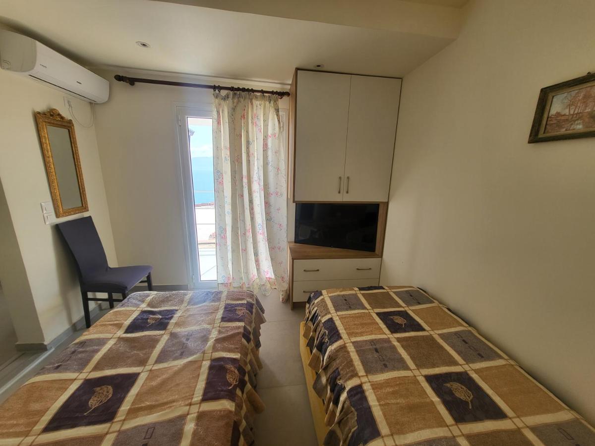 Blue Heaven Apartment Sarandë 外观 照片